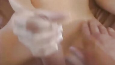 Boşalma amatör çekim liseli porno