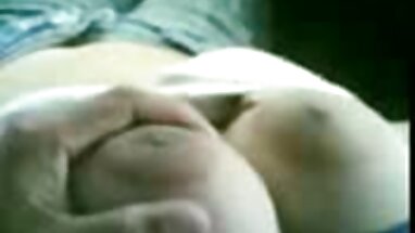 Seksi Vanessa oral seks tapıyor gizli amatör porno