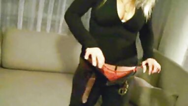Bir çift gizli kamera amatör porno ile nakit